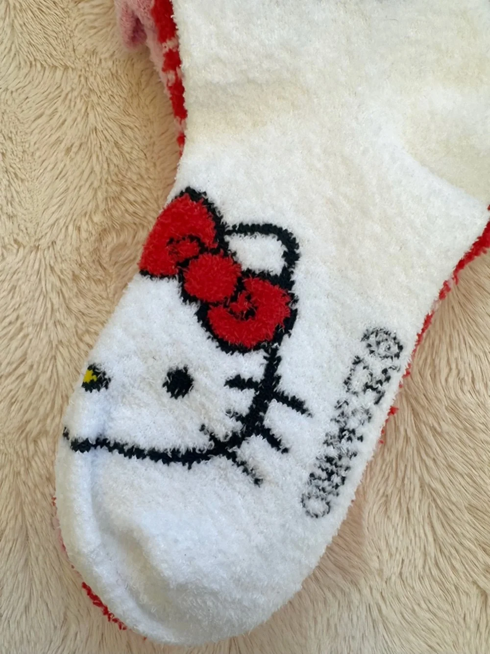 NEW Sanrio Hello Kitty Pack of 3 Valentine’s Day Gift Plush Socks - Picture 16 of 17